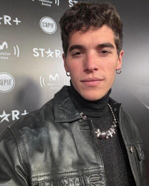 José Giménez-Zapiola Instagram - Que lindo compartir esta noche de los @premiosgardel junto a grandes amigos y colegas ♥️