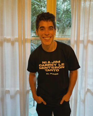 José Giménez-Zapiola Instagram - SORTEO FINALIZADO- 
PINTÓ SORTEO 💘
Voy a sortear DOS remeras con frases de mi último disco! 
Para participar dale like a esta publicación y etiqueta a que amig@ le regalarías una 🔥