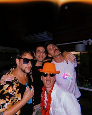 José Giménez-Zapiola Instagram - Arrancando como se debe, 2024 allá vamos ❤️