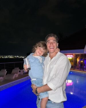 José Giménez-Zapiola Instagram - Arrancando como se debe, 2024 allá vamos ❤️