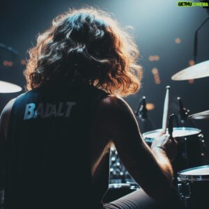 José Luis Badalt Instagram - Un recordatorio de que el 20 de Julio @balassobrebroadway damos concierto en la caverna en el centro de Madrid.
¿Ya tienes tus entradas?
