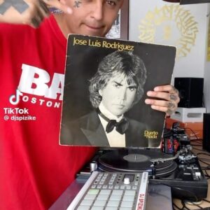 José Luis 'El Puma' Rodríguez Instagram - Aunque soy un nulo conocedor del tema, es una maravilla lo que estos chicos del mundo urbano pueden hacer con sus talentos.  Algo impensable en otros tiempos. 
Jamás imaginé escuchar alguna de mis canciones llevada a este género, pero sobre todo de esta fantástica manera. 
Gracias @djspizike