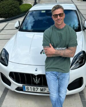 José María Gutiérrez Instagram - Yo elijo @europcar_es 💚🔥

Disponen de una amplia gama de vehículos premium, como este Maserati que yo he elegido. 🚗

¿Tú también quieres el tuyo? Entra en www.europcar.es y elige el que mejor se adapte a ti. 

Gracias Europcar por hacerlo siempre tan fácil. 😉