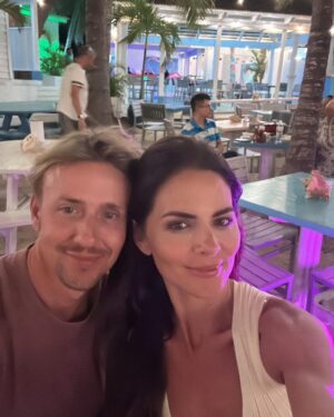 José María Gutiérrez Instagram - Feliz aniversario mi amor ❤️ @rominabelluscio11 siempre juntos ❤️ te amo diosa .😍