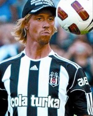 José María Gutiérrez Instagram - Os echo de menos @besiktas always black eagles 🦅 🦅 🦅❤️❤️❤️.
