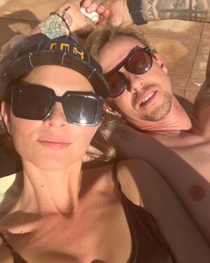 José María Gutiérrez Instagram - Feliz Navidad a todos.😎☀️🌞❤️🙏🏻