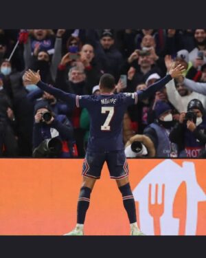 José María Gutiérrez Instagram - @k.mbappe tu casa, el Bernabéu te espera y ya sabes dónde se viven las noches mágicas ….