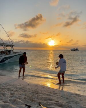 José María Torre Instagram - Segunda vez en este Paraíso increíble de la Venezuela querida #LosRoques tremenda naturaleza , playas virgenes, fundación de tortugas ,gente chevere, una vaina loca ejte lugar
Preparándose pa 2024