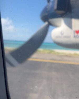 José María Torre Instagram - Recap de un Año Nuevo en un país hermano , que la pasamos masiado chévere ,Venezuela Gracias por todo de verdad que disfrutamos la comida, sus playas , su gente muchos amigos nuevos que se llevan en el Corazón gracias familia Gómez de pana ke ejtuvo arrecho!!!
Sin duda se vuelve pronto!!
#NewGentleman
