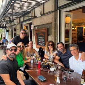 José María Yázpik Instagram - Familia tijuanense en la @lacorrientenais No se necesita más. 🥂😎