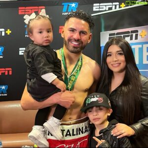 Jose Ramirez Instagram - Fresno and the 559 I’m humble and grateful for the love tonight. Thank god for keeping me safe and return to my family. Another win and we’re in route to becoming world champions again. 
Gracias a todos por su amor y apoyo lo sentí esta noche. Agradecido por la Victoria. Estamos en ruta para haver nuevamente campion mundial. Dios los bendiga 
#TeamRamirez #AllGloryToGod