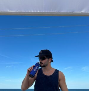 José Victor Pires Instagram - @naturabroficial 💧#kaiaknawsl