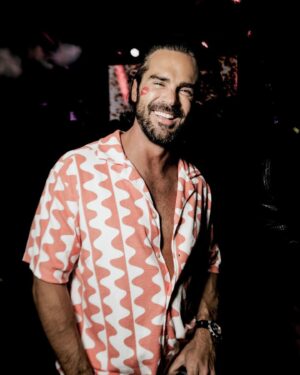 José de la Torre Instagram - La felicidad de llegar a Canarias, ver a tus amigos, agarrar un mojito y ponerte a cantar hasta que se te rompa la voz. 

Eso ha sido Desalia 2024. 

Y eso es gracias al team que hay detrás de @ronbarcelospain que cada año se supera.