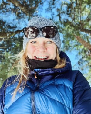 Josée Lavigueur Instagram - Juste du wow ce week-end! J’espère que vous avez eu un moment pour profiter de cette neige aussi magnifique qu’inattendue🩵💙
Racontez-moi! J’adore vous liiire et vous voir😀
La musique wooow de @clayandfriends 🩷🎵
