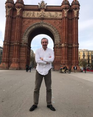Josep Pedrerol Instagram - Barcelona sigue siendo lugar de encuentro y de reencuentro. #Familia #Amigos #Navidades