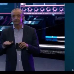 Josep Pedrerol Instagram - Gracias a @playstationes @playstation por dejarme participar en esta locura con un montón de cracks. Gracias por la mención al final @elrubiuswtf 👍👍 El baile, para vosotros 😂😂