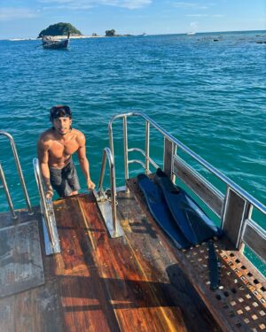 Joseph Angelo Instagram - 🏴‍☠️🍻🌞 #coronathisisliving #thisisliving