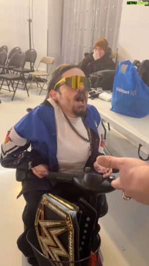 Joseph Janela Instagram - Little Dumb asshole @rickyberwick kicked out of Pro Wrestling show by security..

Next time I’m calling the cops! @demandlucha 

#DemandLucha #Janelazone #JanelaVerse #ByeRicky