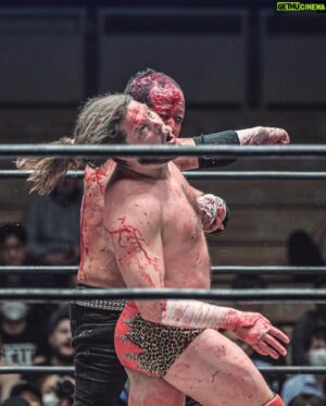 Joseph Janela Instagram - More amazing Photos from my deathmatch with @crazy_monkey0909 

Swipe for a bloody post match smooch.. 

📸: @ryoto711 @masukuman16 

#GCWJapan #gamechangerwrestling #crazymonkey #BadBoy #deathmatch