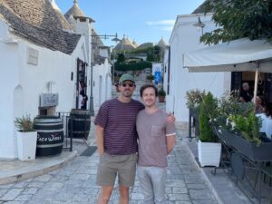 Joseph Mazzello Instagram - Finally I can feel less alone. Welcome to 40 Gwilly! One of my all time favorite people. Thank you for sharing my midlife crisis with me in Puglia (and @benhardy for sharing his 3rd life crisis) Can’t wait for Scotland Season 3!!!