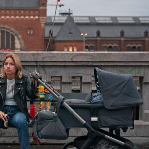 Josephine Park Instagram - Skruk sæson 2 har premiere d.22 august. Jeg glæder mig meget til I skal se det⭐️❤️

@appletree.dk 
@amalie.naesby.fick 
@nikolajfeifer 
@dotriis 

Flot @nikolajtr