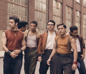 Josh Andrés Rivera Instagram - 👓Me ft. The boys 👓
.
.
#westsidestory #stevenspielberg