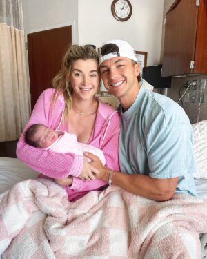 Josh Brueckner Instagram - Skye Mae Brueckner Born 9/5/2023 at 10:31pm with quite the birth story but we’re just so grateful for all the love and Prayers behind this journey! Full birth video is on YouTube🥹 So excited to share this special moment with you guys! We were so incredibly blessed with the best nurses and doctors 🙌🏻🏥 We couldn’t be happier💕 This is hands down the best birthday gift from God🫶🏻