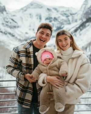 Josh Brueckner Instagram - We found a wild chonkzilla bear in Colorado🐻🏔️ swipe to see the cuteness🥹