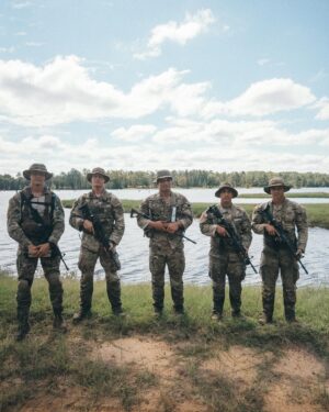 Josh Brueckner Instagram - #Ad Here’s a BTS photo dump from my time out in Georgia with @GOARMY !

Was an amazing experience getting to interview Soldiers on why they joined the Army, compete alongside them for 2 days in the U.S. Army Best Squad Competition and learn what it really means to be all I can be! 

Thank you to @goarmy , my entire team, and the Soldiers that helped me every step of the way through this competition!

If you want to learn more about how you can Be All You Can Be , click the link in my bio! #GoArmyPartner