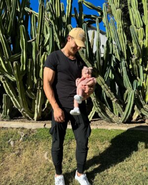 Josh Brueckner Instagram - My girls❤️