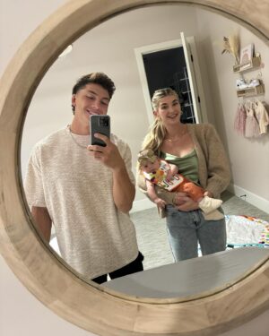 Josh Brueckner Instagram - A lot to be thankful for as always❤️ happy thanksgiving to you and your families! 🦃