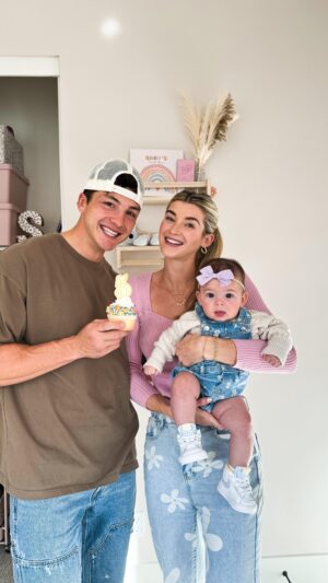 Josh Brueckner Instagram - Our little Skye is 5 months old today🥹🫶🏻💗 I love this video! She was so tinny✨