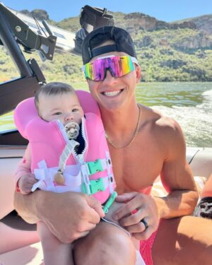 Josh Brueckner Instagram - First family lake day👨‍👩‍👧