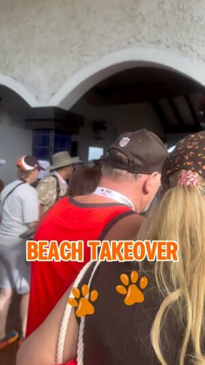 Josh Cribbs Instagram - Part2 ⭐️🛳️Browns Fan Cruise🛳️⭐️

💫With the right music I can Dance💫 
#Dawgs #CLE #brownsfancruise