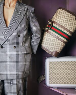 Josh Heuston Instagram - Who we waiting for? @gucci 🚃 #GucciAncora
#Gucci