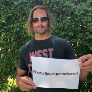 Josh Holloway Instagram - Challenge accepted @sarahwaynecallies .. now I am challenging @danieldaekim @iansomerhalder @mzkellyreilly @haroldperrineau .. Navajo nation will soon surpass NYC in #Covid19 cases per capita. I invite you to join me in supporting #Donation4NavajoNationChallenge .. share this photo or one of yourself holding a sign that reads #Donation4NavajoNationChallenge then DONATE to the link on my BIO. The number 4 is very important to the Navajo people, so we ask that you challenge 4 friends. DONATE, POST, and CHALLENGE all the Navajo nation. #D4NNC #Donation4NNChallenge