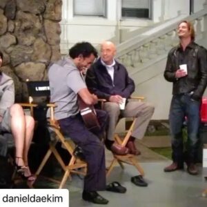 Josh Holloway Instagram - #REPOST from @danieldaekim ... “In honor of the 10 year anniversary of the #Lost finale, (from @danieldaekim ‘s personal archives), shot on the very last night of filming, this was just one of the many singalongs we used to have as a cast, thanks to our human jukebox, #NaveenAndrews. Nights like this were some of my favorite memories from a very special time. #HappyAnniversary to everyone who was a part of, or loved this show like I do. “ ✈️🏝🌪🖤