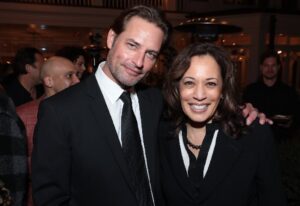 Josh Holloway Instagram - 💙❤️🇺🇸 #ANewDay