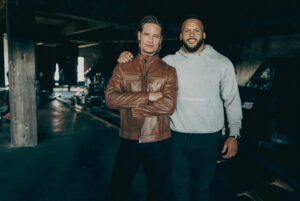 Josh Holloway Instagram - #bts from @rams  #ramshouse #rams 💙