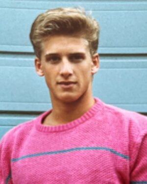 Josh Lucas Instagram - My mom took this photo of me in our drive way to show her friend who was a big modeling agent for @wilhelminamodels the agent took one look at me and said “ummm yeah we’re gonna pass, you should try acting instead”.