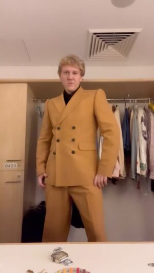 Josh Thomas Instagram - Instagram suggested that this story is worthy as a reel. Hard to tell.
Thanks everyone that came to my Sydney Opera House shows. 
Canberra this Friday!