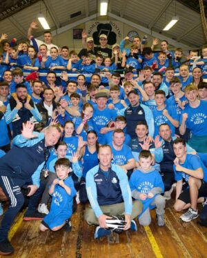 Josh Warrington Instagram - Went to the @crumlinboxingclubofficial 🥊 last night. 
A joy to see the gym so packed out and training away. 
@matchroomboxing and @eddiehearn set the kids off with a challenges.
Press ups for the seniors and plank for the juniors, with the winners receiving a prize! 

Both sets gave everything but one little lad stood out. 
After around 20 minutes had passed, young Jackson was down to the last handful.
A few had noticed that he was in some discomfort. After Eddie speaking to the lad, I then knelt down to tell him to basically stop. His response. 
“No because I don’t want to lose” 😯
This kid is 7. 
Pushing himself to the absolute max. 
Eventually pulled to his feet, a big fuss was made over him. 
Not because he lasted so long but the mindset and refusing to lose. 
Especially in a softening world when it’s just good to ‘Take part’…
Whatever this kid does, whether boxing or not, he will go far in life … 👍
Great to meet you @jackson_hurricane_kearney 🤝