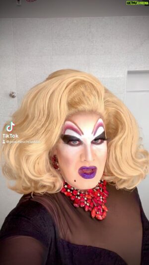 Joshua Grannell Instagram - Happy Pride Month!!! Greetings from the Peach in the Peach state!
🏳️‍🌈✈️🏳️‍⚧️
#pride #internationalprideorchestra #mosswoodmeltdown #minkstole #nyc