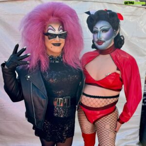 Joshua Grannell Instagram - Had an absolute blast hosting the @mosswood_meltdown_i_love_you drag competition with idol and mentor, JOHN WATERS! The drag performers were all filthy and wonderful and winners in their own right. Congratulations to @soypapichurro & @kingmeatflap for impressing John enough to win the crown! Thank you for having us, Mosswood Meltdown! And thank you to that huge crowd who stood in the heatwave staring at the sun while melting and supporting these vile performers!!! From my view, you were all blisters in the sun… 
🦩🦞🦩🦞🦩🦞
#johnwaters #mosswoodmeltdown #dragcompetition #sfdrag #bayareadrag