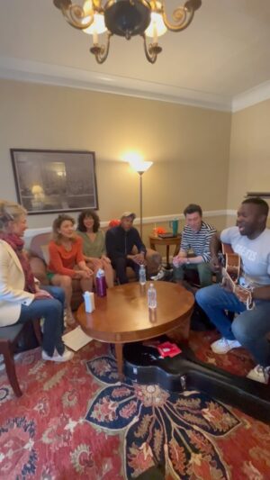 Joshua Henry Instagram - This @thebostonpops crew is insanely good! Like.. staggeringly good. Doing our first show tonight @bostonsymphony ! Thank you @jasondanieley for assembling us and @georgiastitt for your incredible music supervision🙌🏿 check out my stories for tix!!

Also, thank you #jeaninetesori @lin_manuel @davidyazbek @masterguan @thelivingmichaeljackson #adamguettel for your brilliant music🙌🏿
#bostonpops #broadwaymasters #broadway #kimberlyakimbo
