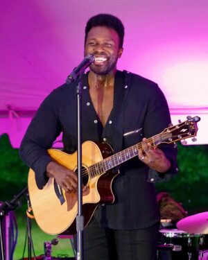 Joshua Henry Instagram - Absolutely no fun was had 😉 Thanks for the good times @artfarmserenbe 👏🏿

📸: @jashleyphotography