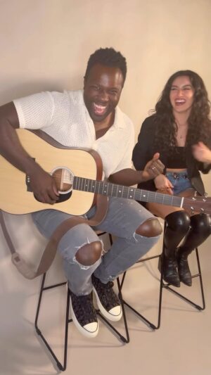 Joshua Henry Instagram - Got to Nashville and the Swiftie in me jumped out 😆 Fortunately so did @steviewoodward’s 

#reels #cover #antihero #taylorswift #erastour #nashville #tstheerastour
