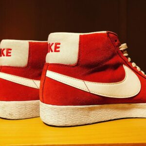 Joshua Jackson Instagram - Guess I’m wearing these bad boys all week. 
#beenwithkap #willbewithkap #imwithkap “We hold these truths to be self-evident: that all men are created equal; that they are endowed by their Creator with certain unalienable rights; that among these are life, liberty, and the pursuit of happiness.” Until those words are true we should all take a knee.