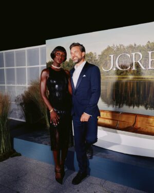 Joshua Jackson Instagram - Back with my @jcrew family for a fun night with @jodiesmith celebrating their 40th in NYC

 #injcrew #ad
