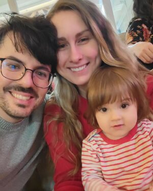Joshua Ovenshire Instagram - Xmas fam